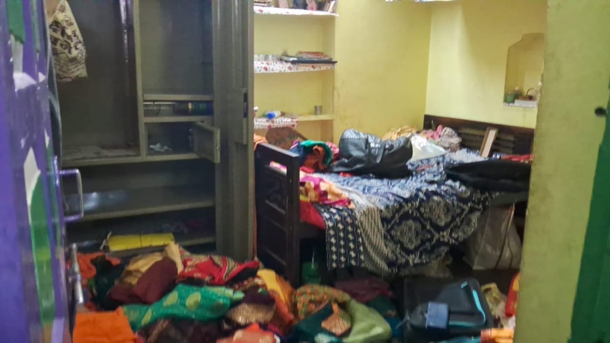 Gaya: Parents went to hotel to get their daughter married, thieves stole lakhs of rupees from closed house