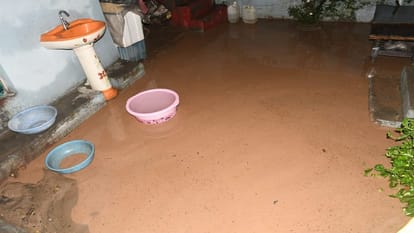 Debris entered people homes due to heavy rain in haldwani