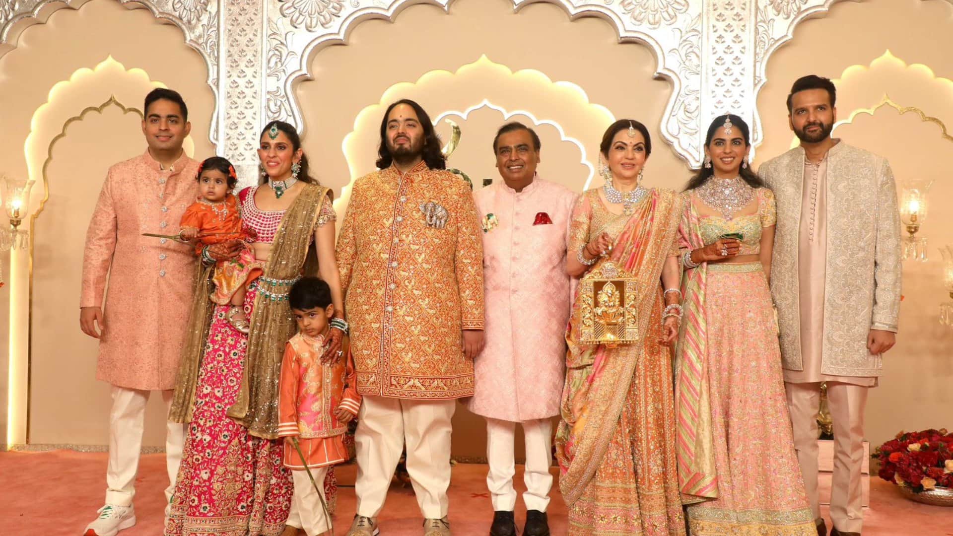 Anant Ambani Radhika Merchant Wedding Aishwarya Rai Abhishek separation rumour again caught fire know reason