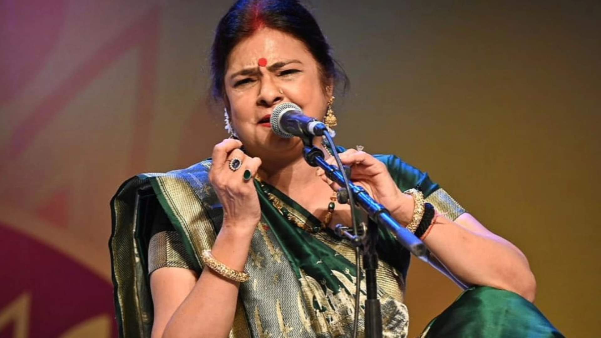 Malini Awasthi Famous Indian Folk Singer angry with mirzapur heeramnadi director sanjay leela bhansali know