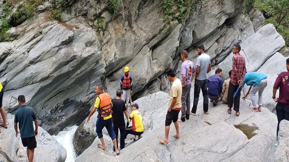 soldier Himanshu clue not found even after 72 hours in bhimtal