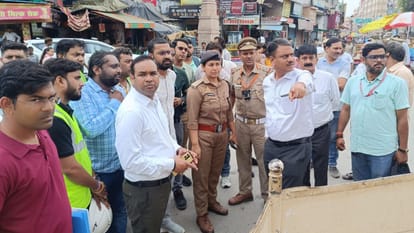 Varanasi Top News 200 worshippers cheevers for Dhamma Sadhana in varanasi