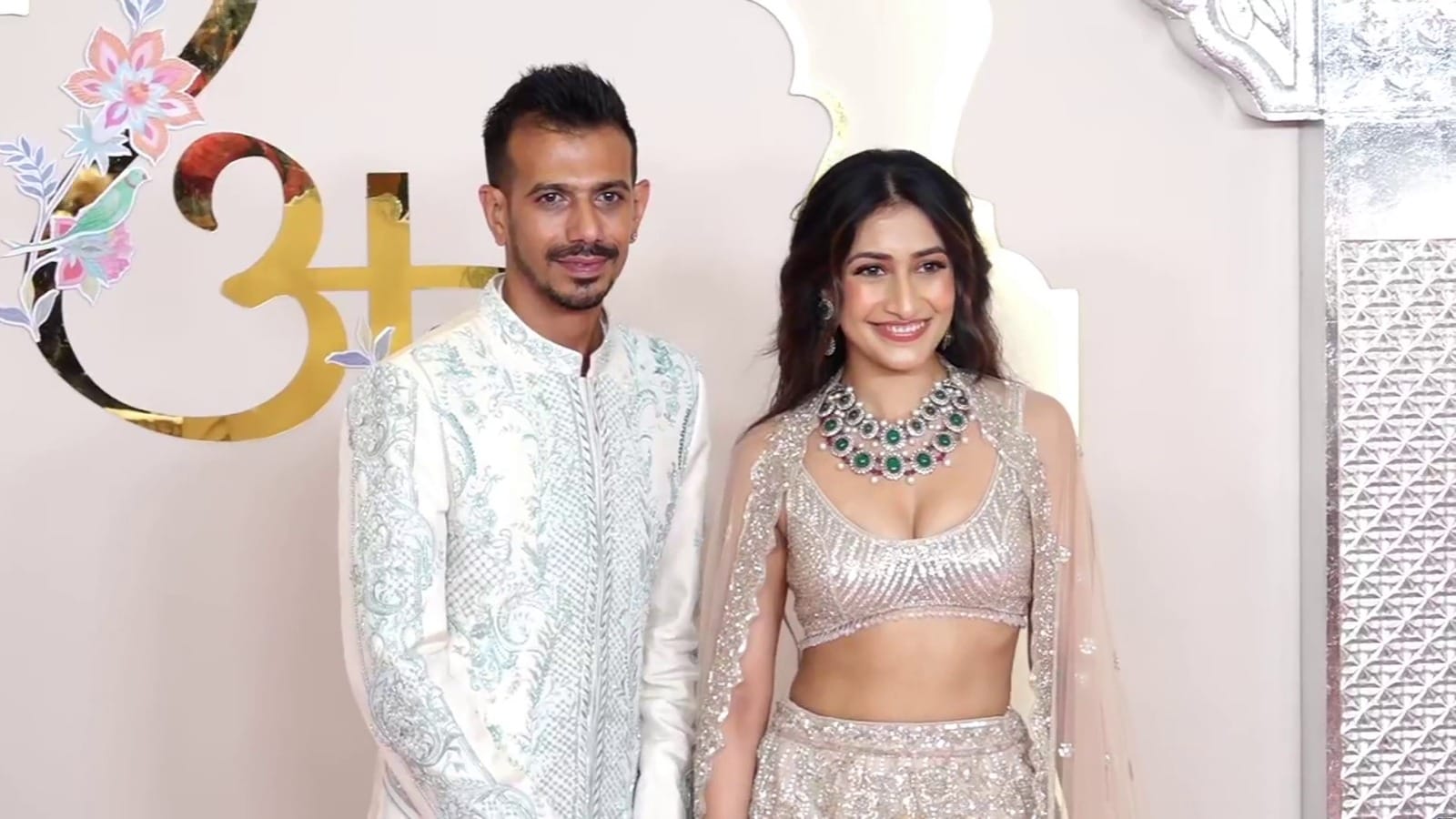 Uorfi Javed reacted to divorce reports of Yuzvendra Chahal Dhanashree Verma and slammed users