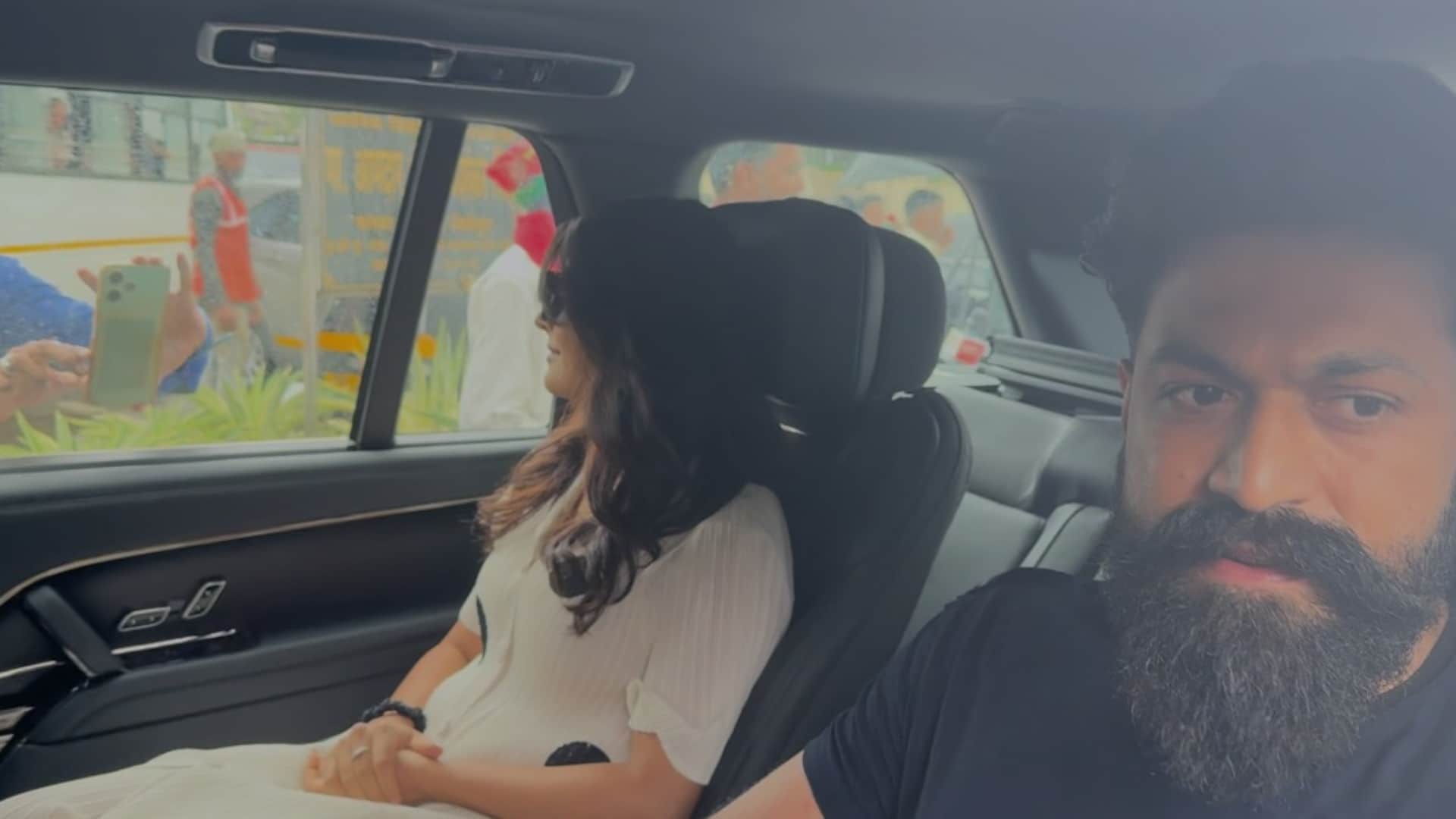 Anant Ambani Radhika Merchant Wedding celebrities and political figures arrival started