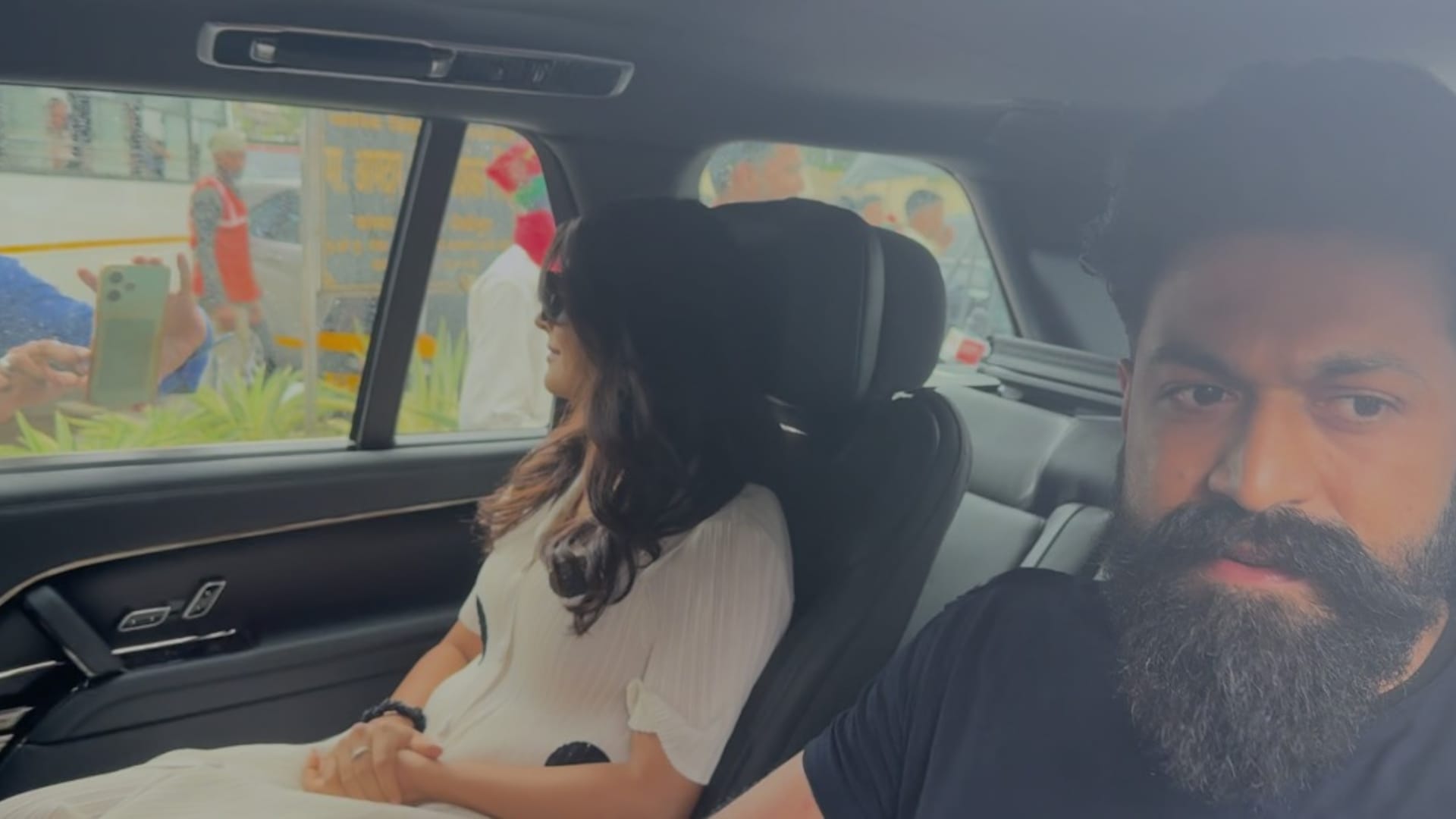 Anant Ambani Radhika Merchant Wedding celebrities and political figures arrival started