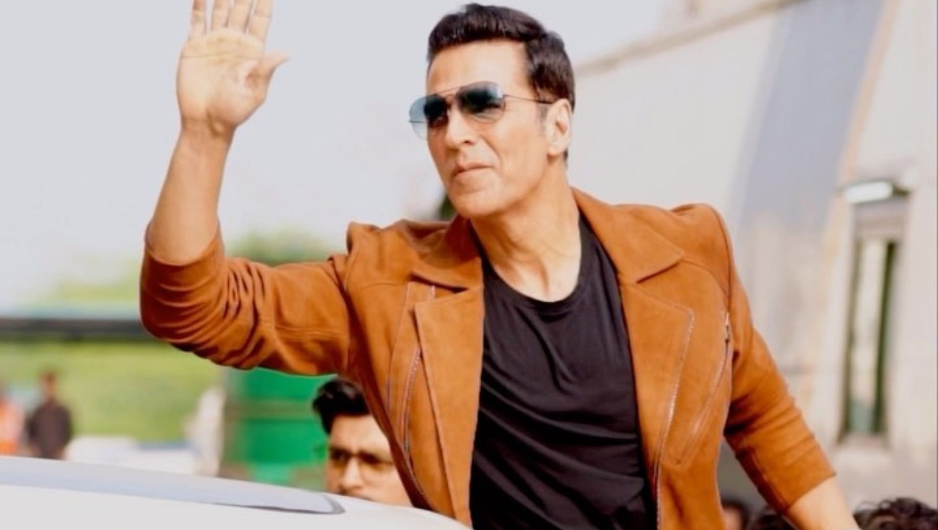 Sarfira Actor Akshay Kumar Told John Abraham Starrer Garam Masala Is ...