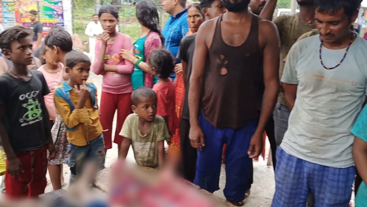 Bihar News: Three children drowned while bathing in a pit filled with rainwater in Motihari, two died