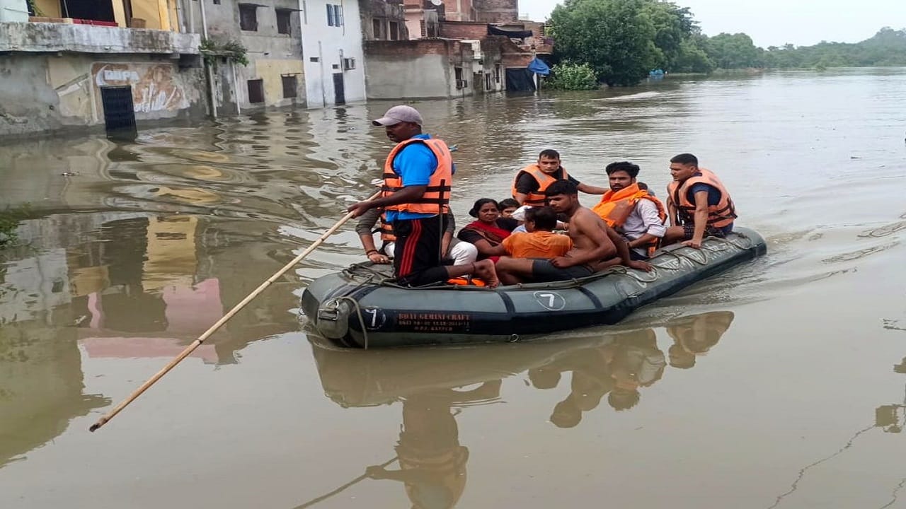 floods updates Flood water started receding in Shahjahanpur