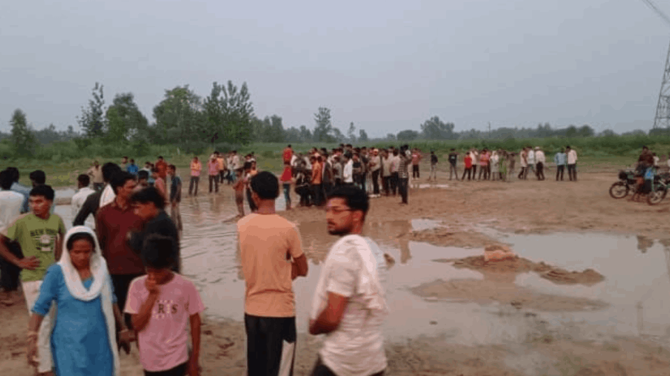 Four teenagers drowned in a pit in Bijnor Nazizabad