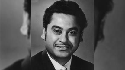 Kishore Kumar Death Anniversary: Know More About late singer life career songs and Movies Known facts
