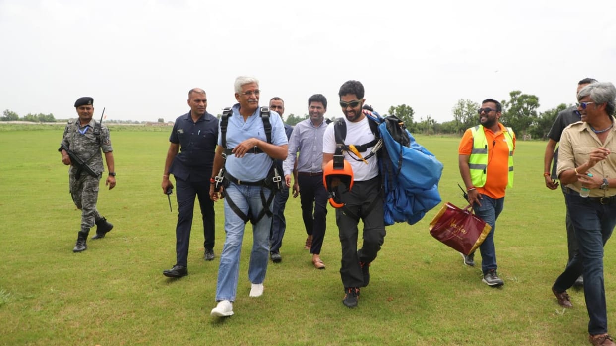 Union Minister Gajendra Singh Shekhawat jumped from a flying plane