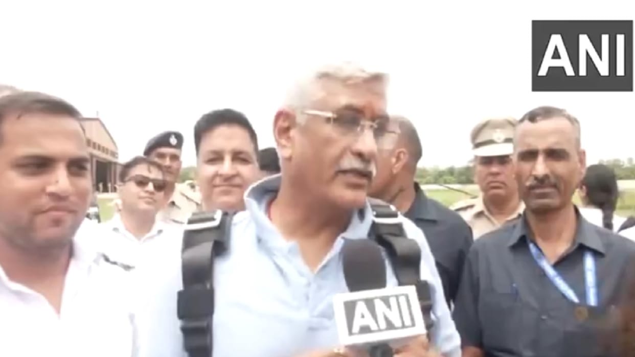 Union Tourism Minister Gajendra Singh Shekhawat does skydiving in World Skydiving Day in Narnaul of Haryana