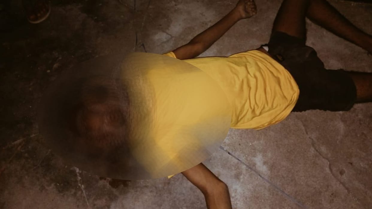 A student found dead in hus room in Lucknow.