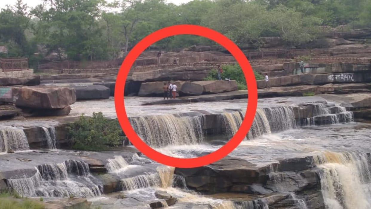 People are jumping into waterfall in sonbhadra security only on paper administration careless
