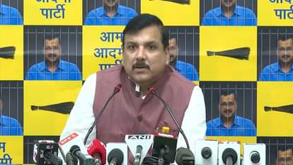 आप सांसद संजय सिंह।