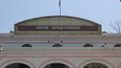 Bihar News: कार्टन में बंद नवजात बच्ची ने पहले दी थी मौत को मात, अब यूएसए जाएगी; सारण इस मामले में अव्वल! Saran: newborn girl locked in carton had earlier defeated death, now she will go to USA after being adopted