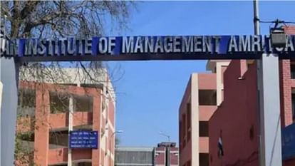 Nihang entered Amritsar IIM campus with naked sword, threatened to chop off hands of students