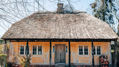 Vastu Tips For Home Never build a house at the dead end of a street according to Vastu Shastra