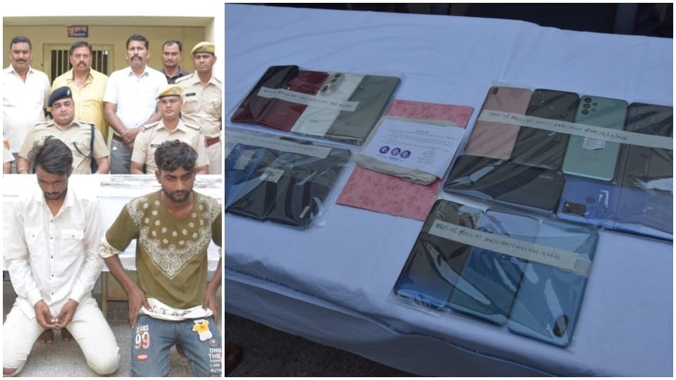 Ajmer: Two youths who snatched mobile phones of passengers sitting in the train to fulfill their hobby
