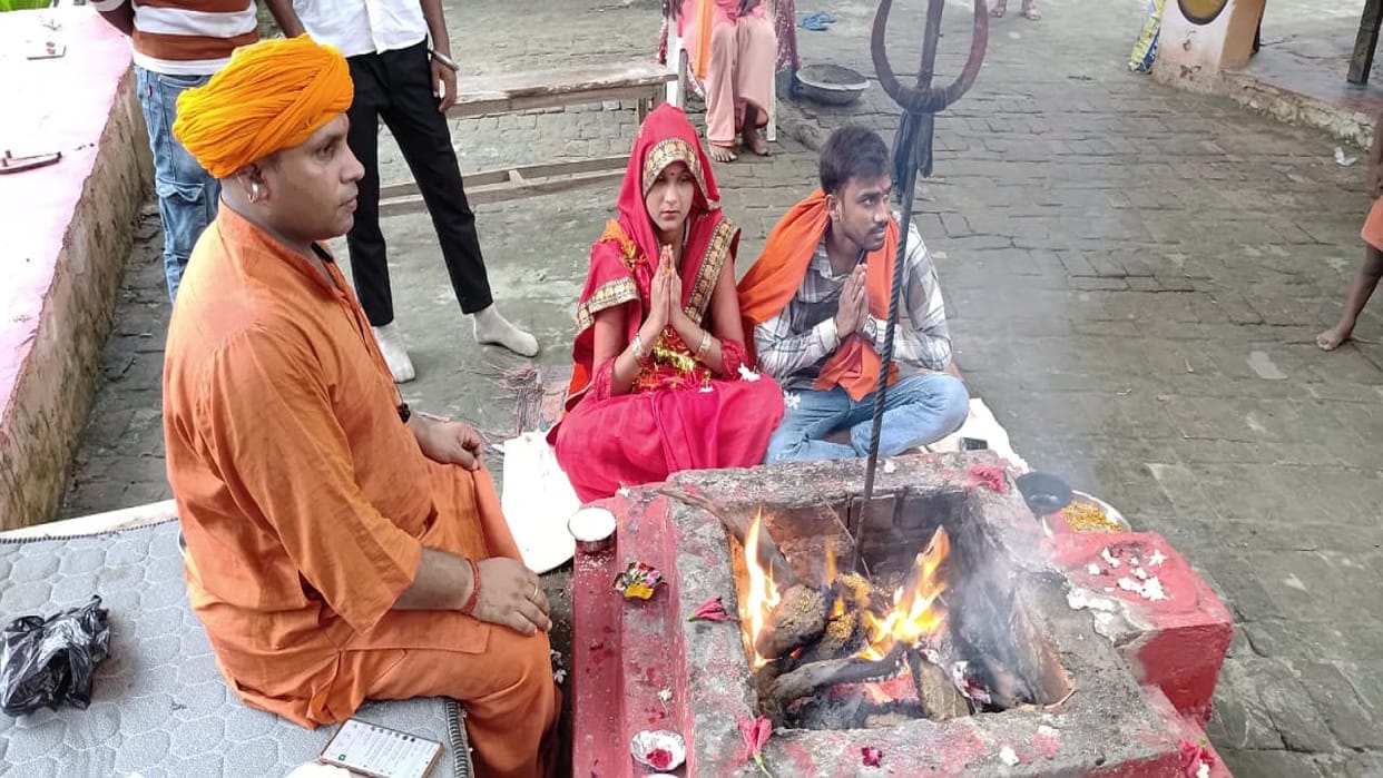 girl changed her religion due to fearing triple talaq and halala in bareilly
