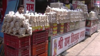 Gaya News: Small scale businessmen associated with Tilkut and Anarsa have high expectations from budget