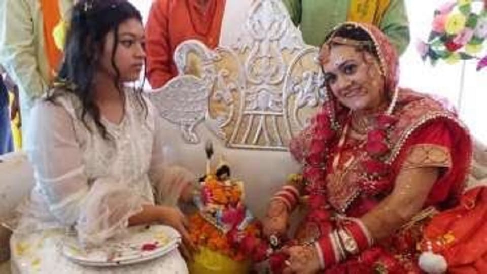 Haldwani girl gets married with Laddu Gopal after taking seven rounds
