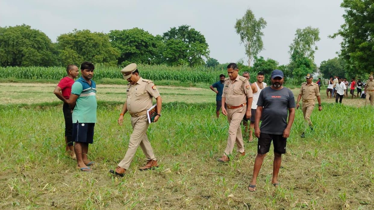 Young man murdered by decapitating, blood soaked body found in the field, fear of murder and throwing the body