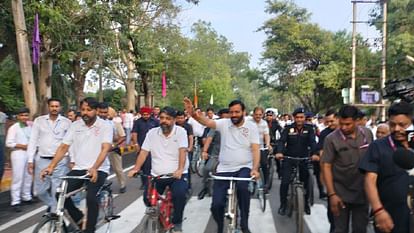 Chief Minister rode bicycle with Transport Minister In Ambala, 500 students participated