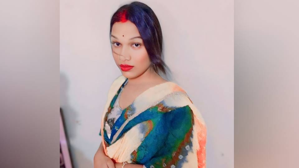 transgender committed suicide by hanging himself after dispute with friends over congratulatory money In Agra