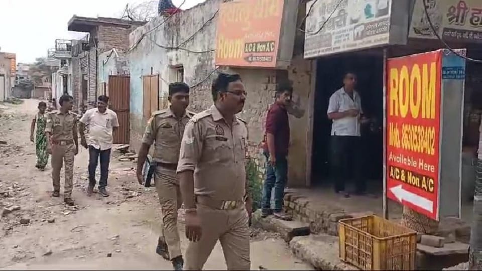 Stampede due to stone pelting and firing in Ramnagar