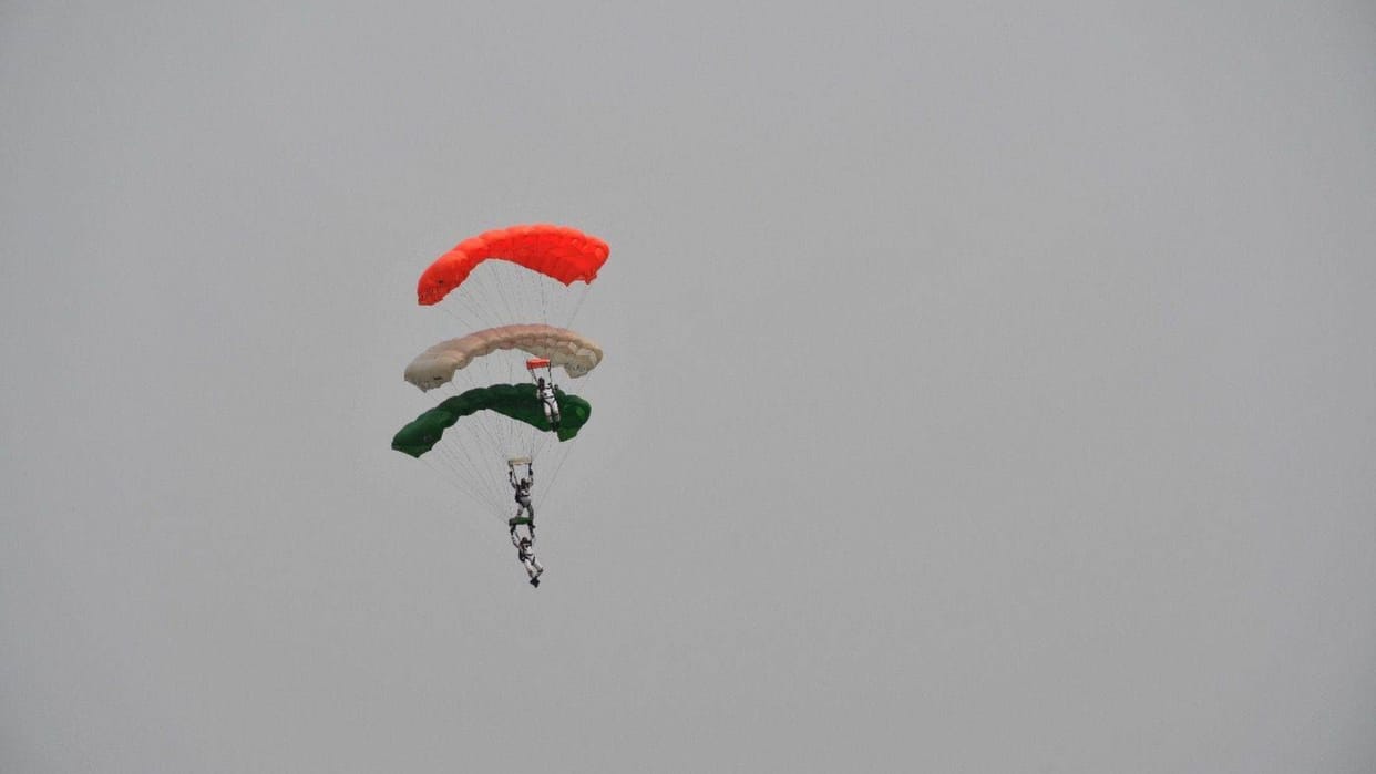 25 yrs of Kargil war IAF Missing Man formation flown salute to soldiers