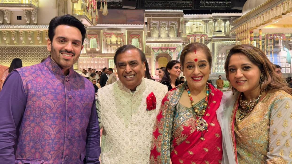 Shatrughan Sinha Congratulates Mukesh Ambani and Nita Ambani for Anant Radhika Wedding shares a note