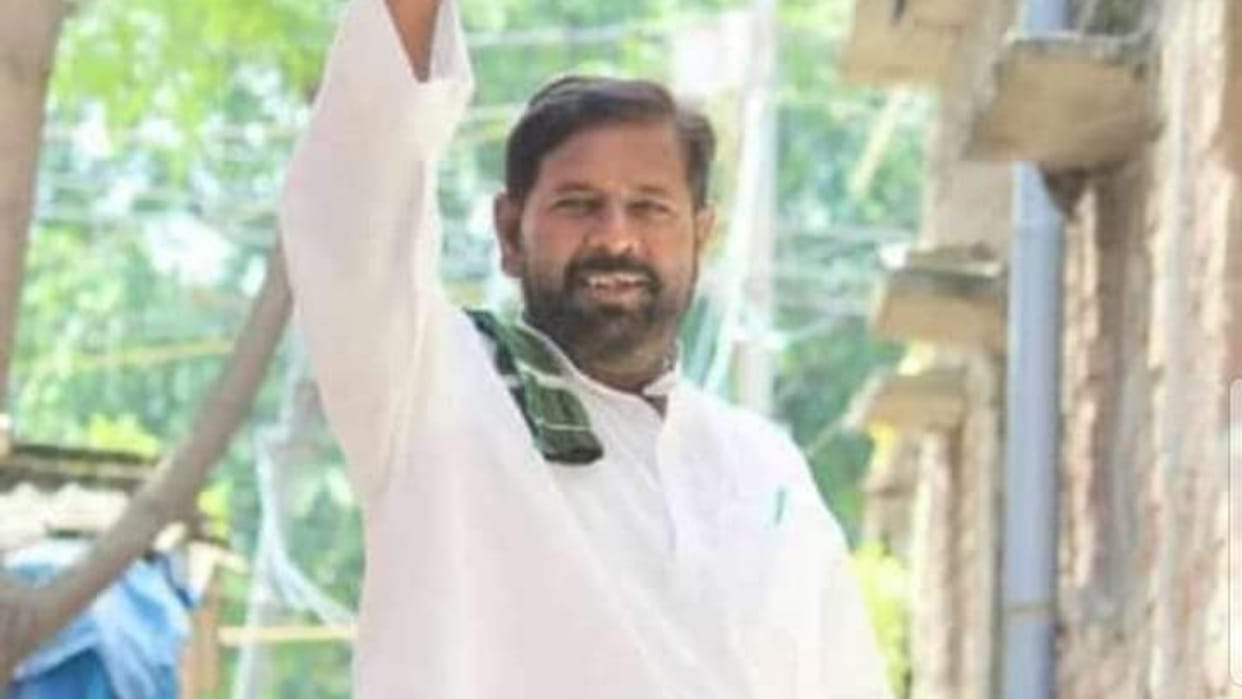 Bihar News : Bihar Police engaged after former RJD party minister Chhedi lal Ram arrested with weapons