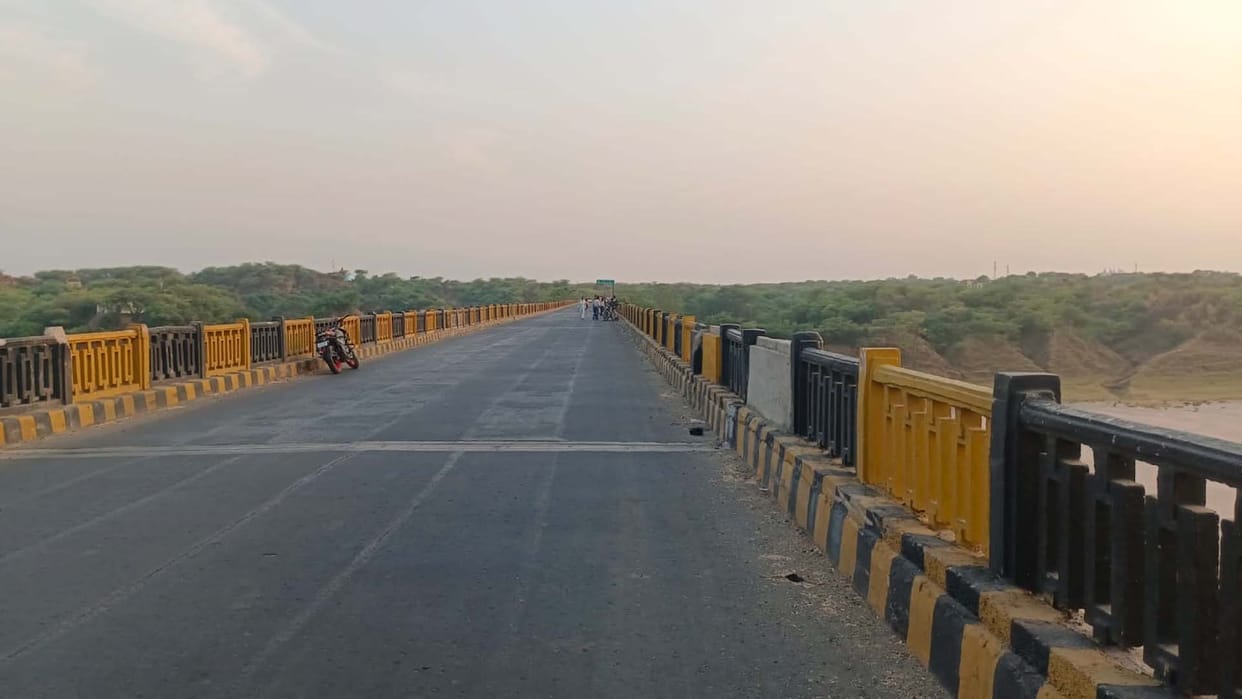 UP: Departmental hurdle in construction of Signature Bridge on Chambal River
