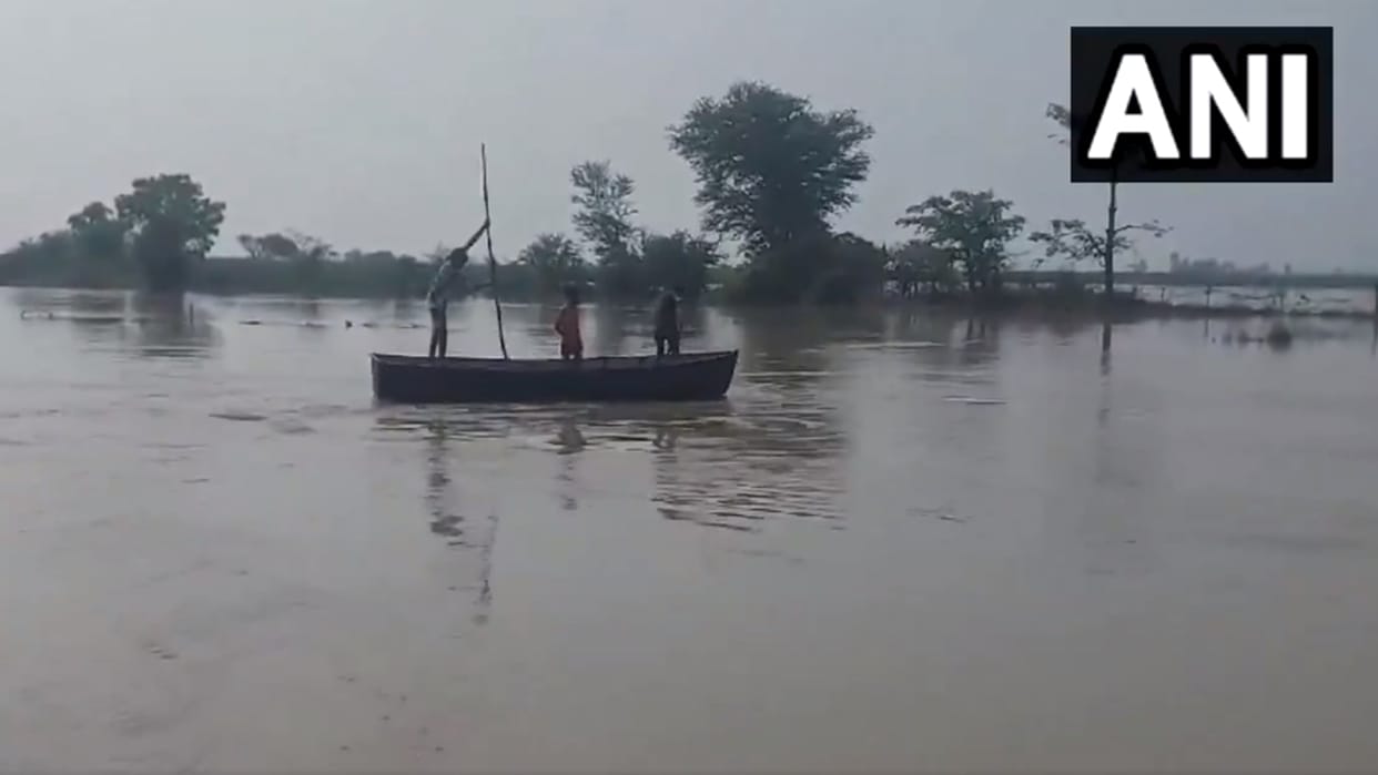 Disease increases in flood effected area in Gonda.