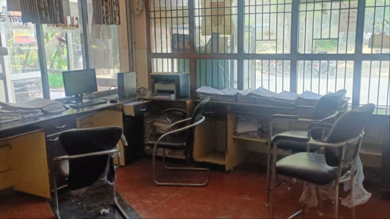 Computer operator went on strike in Fatehabad of Haryana