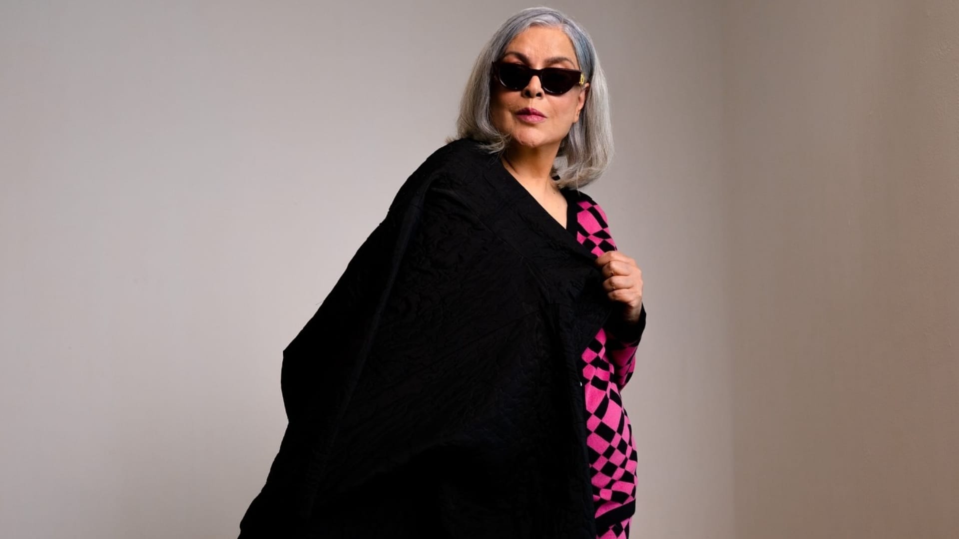 Zeenat Aman shared an old interview of her in which she was talking about actresses role in commercial movies