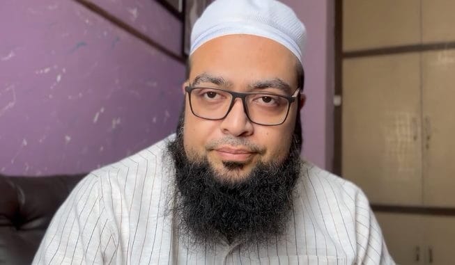 Eid-ul-Adha Qurbani Row: Maulana Kari Ishaq Gora hits back at critics, says-Check your own fridge