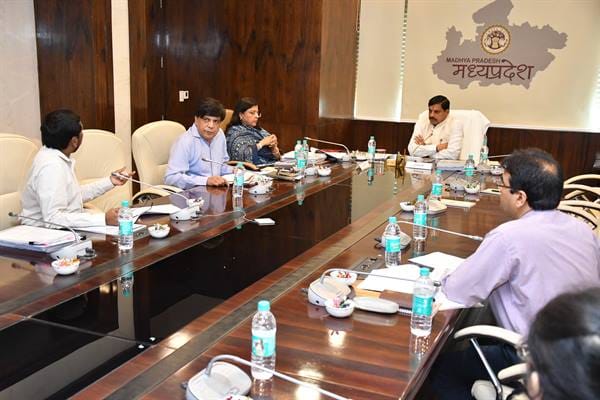 MP News: Chief Minister Teerth Darshan Scheme will be expanded, elderly people will also be shown the pilgrima