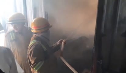 Bijnor: A massive fire broke out on the second floor of a cosmetic shop due to a short circuit