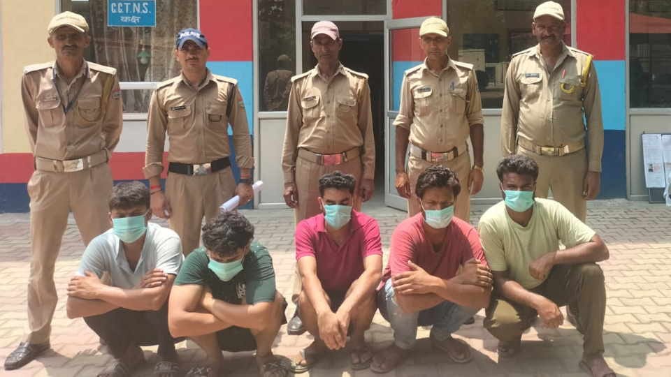 Roorkee Crime News Five accused arrested for Stone Pelting in MLA Nizamuddin victory procession