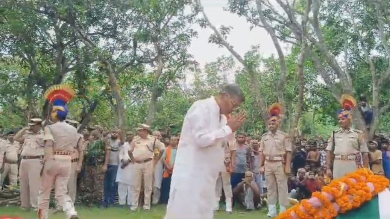 Bihar: Martyr Ajay Jha's funeral held with guard of honour, he was killed in attack by extremists in Manipur