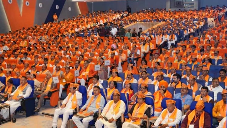 Uttarakhand: भाजपा संगठन में बड़े बदलाव की आहट, चुनाव के दौरान विवादित चेहरे फ्रंट में नहीं चाहती पार्टी