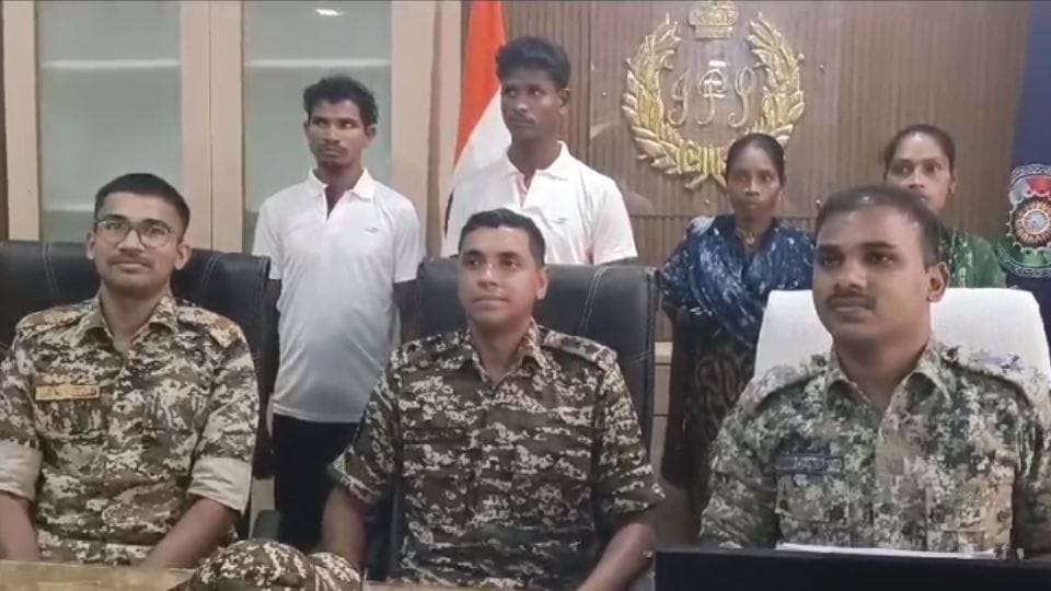 Four Naxalites with a reward of Rs 20 lakh surrendered in Sukma