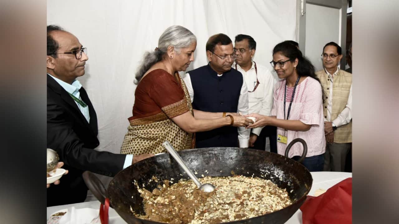 Why is the Halwa Ceremony celebrated before the budget presentation? What is the significance of this traditio