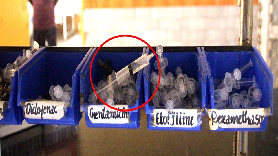 Pre-filled medicine syringes were kept without alerting