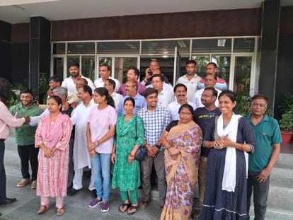 Kukrail river front: People meet to CM Yogi Adityanath.