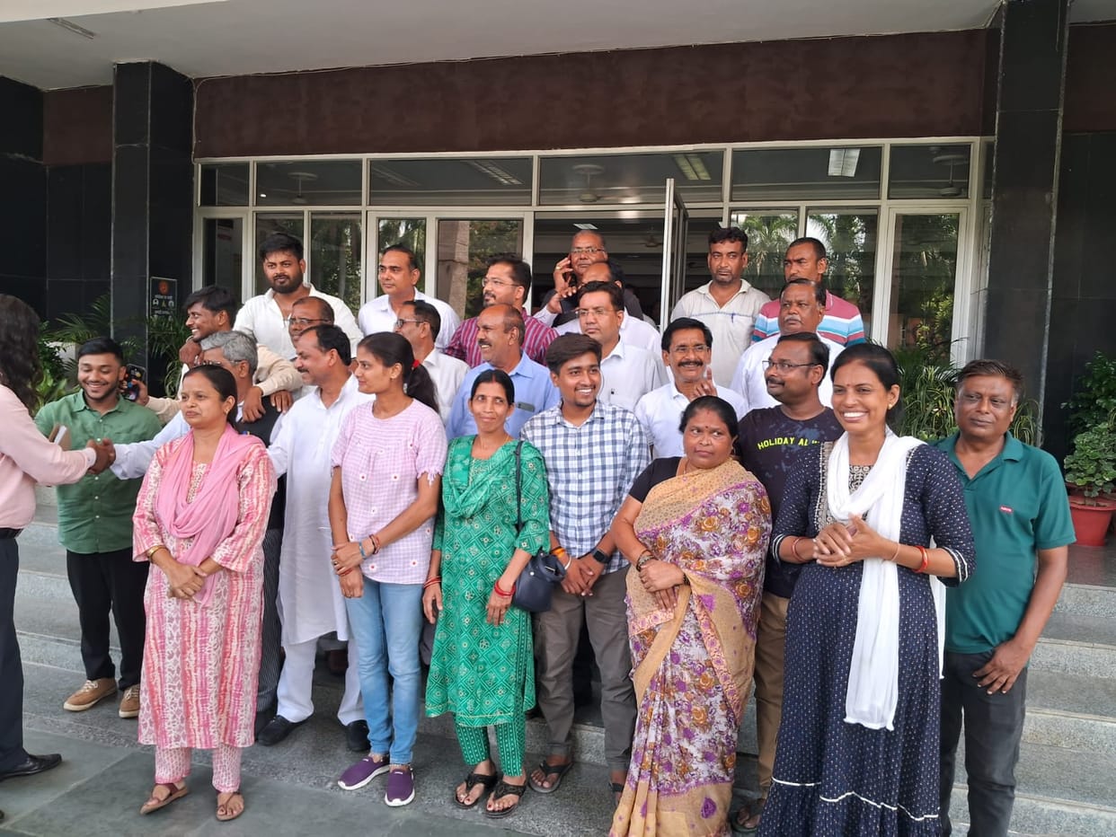 Kukrail river front: People meet to CM Yogi Adityanath.