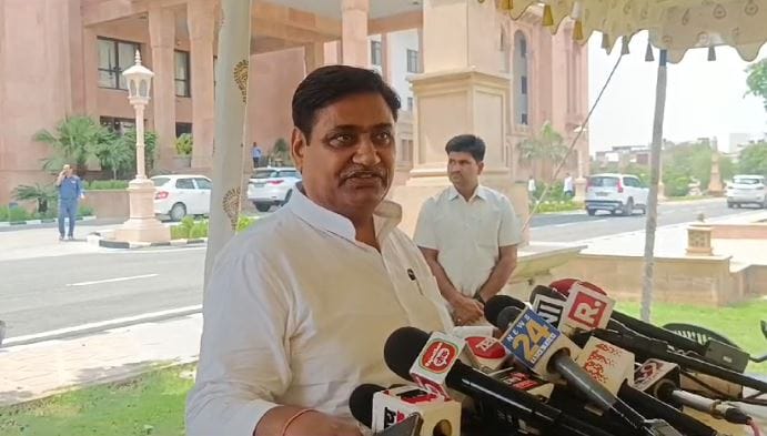 Rajasthan News: BJP is not holding elections due to fear of defeat, Dotasara said while talking to media