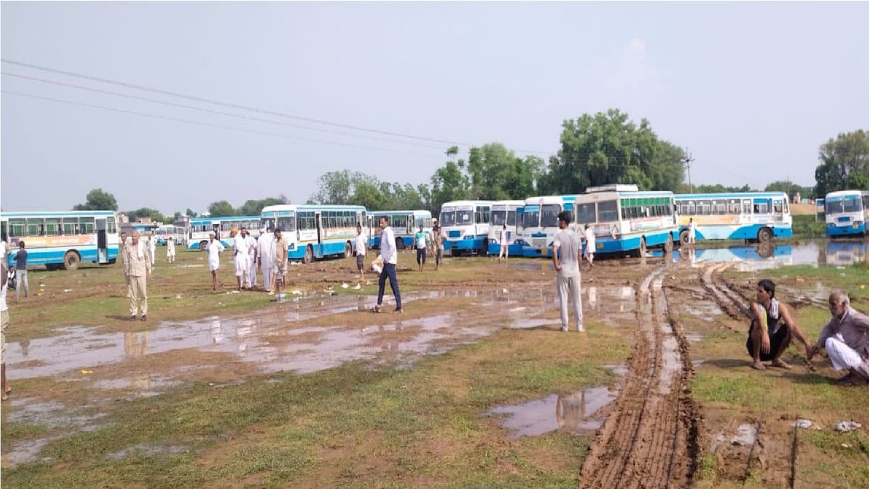 Impact of Amit Shah rally, roadways buses were missing from booths throughout day